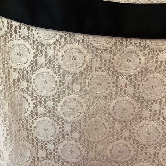 Loft off white lace with black ribbon trim midi dress size 4 - Picture 2 of 5